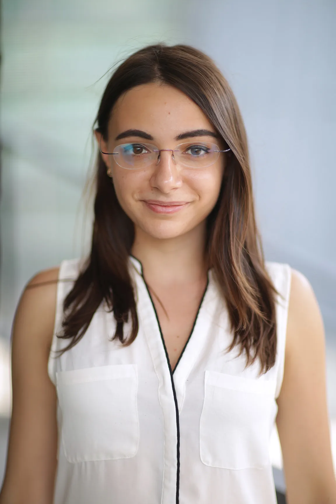AnaAndreeaStoica Headshot.JPG